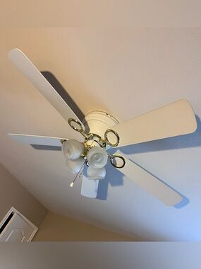 Ceiling Fan 54 inch, 5 blades, 3 speeds, 
4 lights, reversible and gold trim